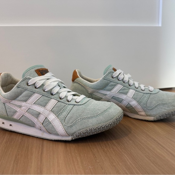 Onitsuka Tiger Mint Green Sneakers with White Stripes - Picture 6 of 10